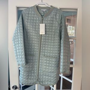 NWT Athleta Grandview Primaloft Shell Coat Jacket